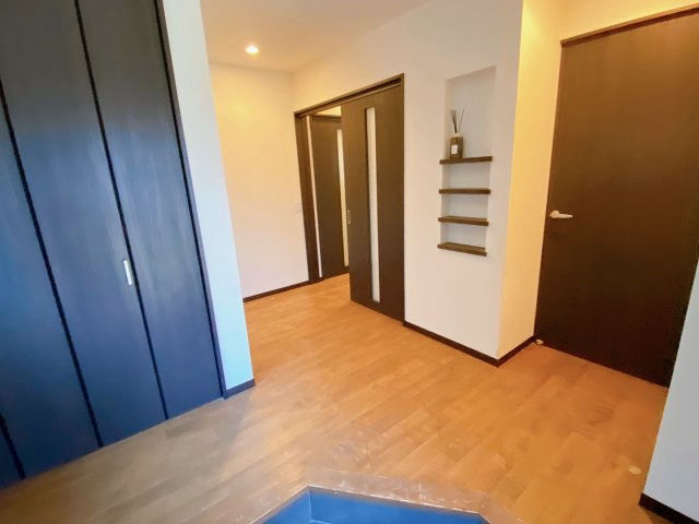 4LDK House in Yanai with 402㎡ Land - Thumbnail 3