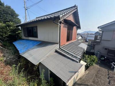 Historic Home Near the Sea in Kadogawa Town — Image 2, Kadokawa, Miyazaki
