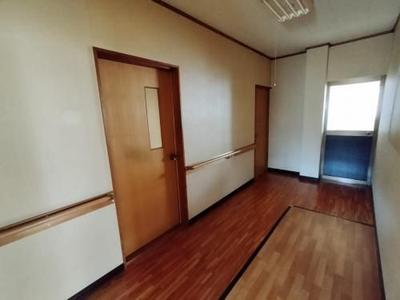 Shop with Residential Space in Seki City — Image 1, Seki, Gifu