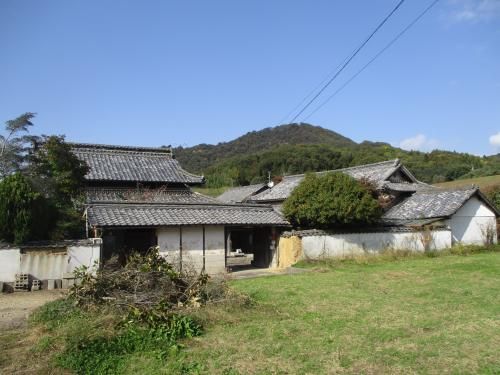 1933 Timber House in Manno, Kagawa - 7DK Layout, 190 sqm - Thumbnail 2