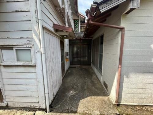 Historic 1919 9LDK House for Sale in Saiki, Oita - Renovated Interior - Thumbnail 3