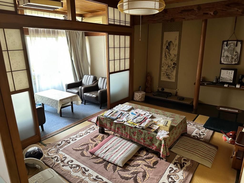 7DK Family House for Sale on Large Corner Lot in Ojiya, Niigata - Thumbnail 2