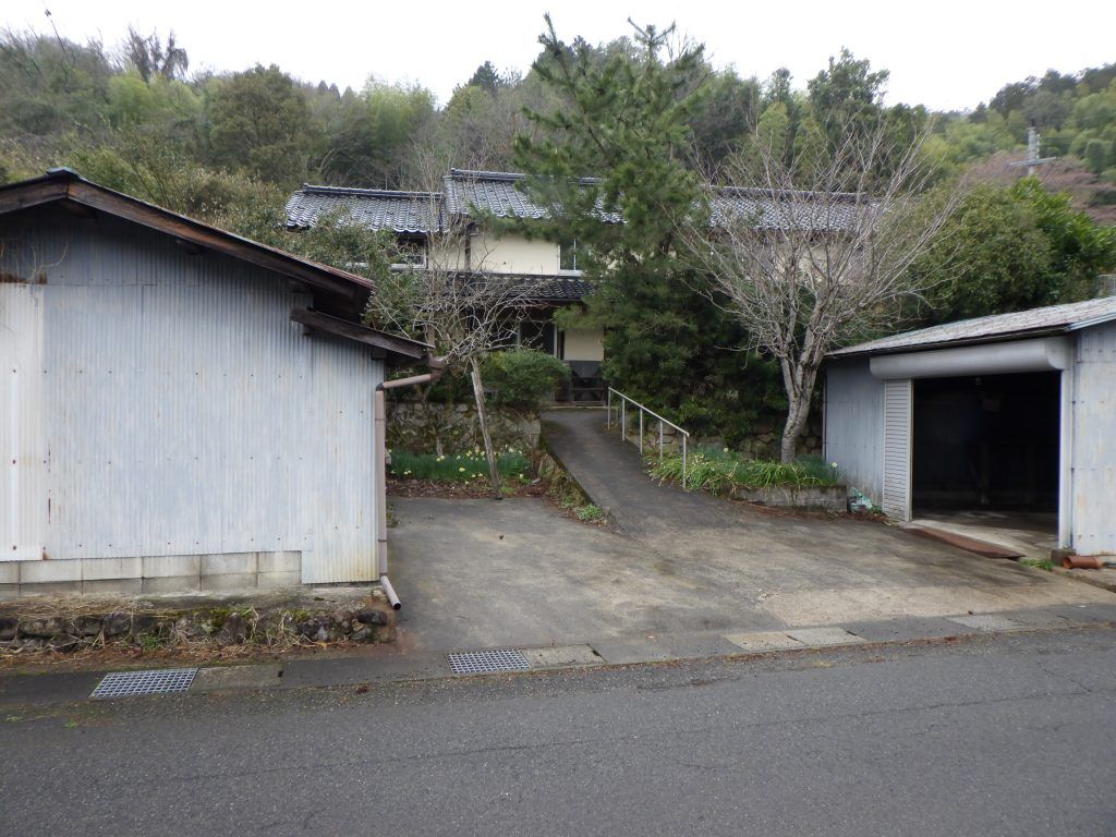 1911 Pet-Friendly Traditional House for Rent in Asago City, Hyogo - Thumbnail 3