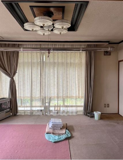 Large 271sqm Wooden House on Corner Lot in Noheji, Aomori - Thumbnail 4