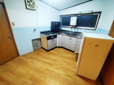 Traditional 6K House in Shimoichi, Nara - Corner Plot with Garage — Image 1, Shimoichi, Nara