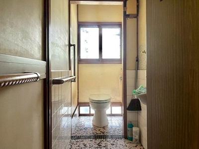 8DK House for Sale in Saijo City, Ehime — Image 3, Saijo, Ehime