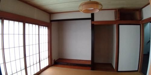 5LDK Vacant House in Kakegawa with Triple-Sided Sunlight & Garden - Thumbnail 4