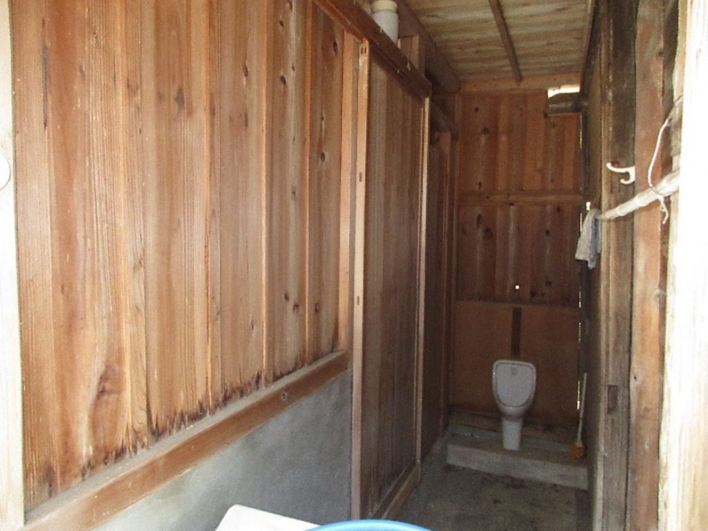 5DK Detached House for Sale in Ukyō Ward, Kyoto - Thumbnail 2