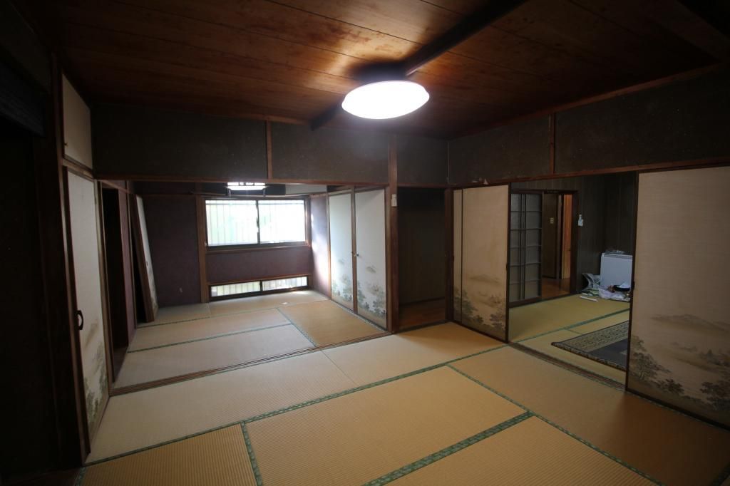 Rental House in Uto: 5DK with Garden and Pet Consideration - Thumbnail 4
