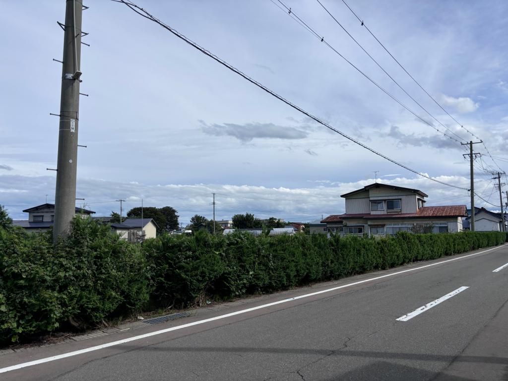 Aomori Farmhouse with Field & Outbuildings for 1M Yen | Tsugaru Akiya - Thumbnail 3