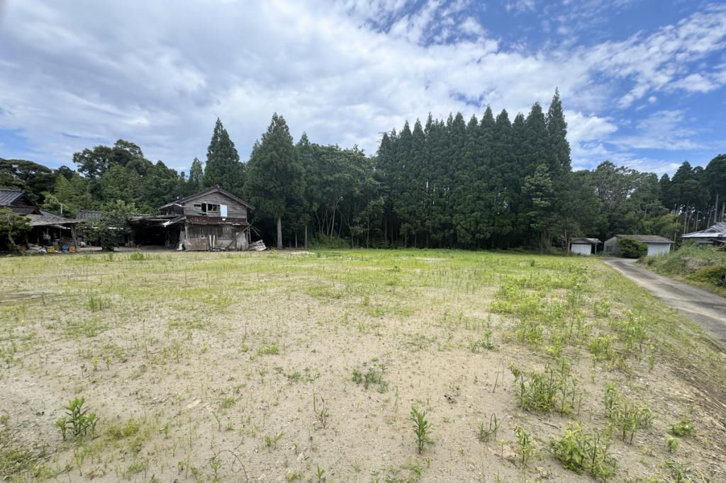 305-tsubo mountain-adjacent land in Takachiho Town, Miyazaki - Thumbnail 3
