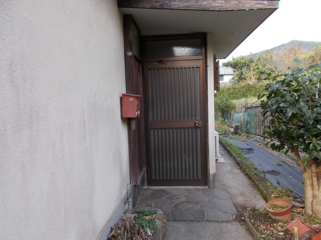 Large 10DK House for Rent with Ocean Views in Unzen, Nagasaki - Thumbnail 3