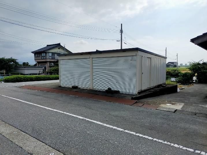 10LDK House for Sale with Large Garden in Asahi, Toyama - Thumbnail 4