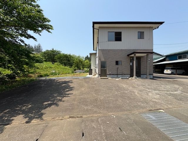 Renovated 4LDK House with Shop in Marumori, Miyagi - Thumbnail 3