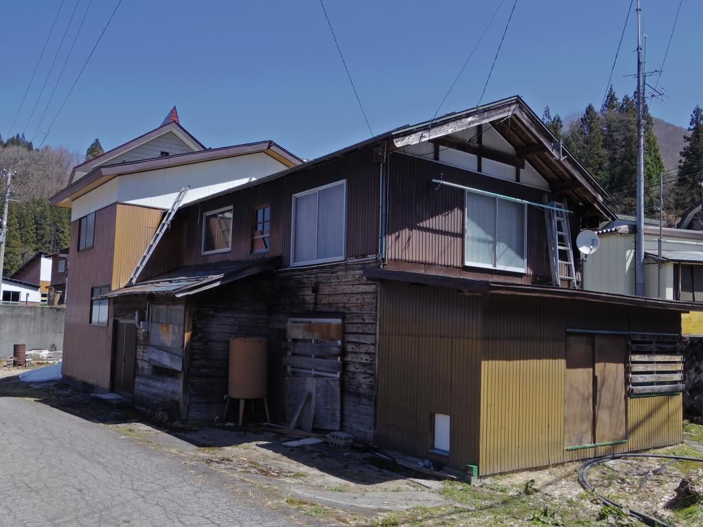 6LDK House for Sale in Scenic Akiyama-go, Nagano - Thumbnail 2