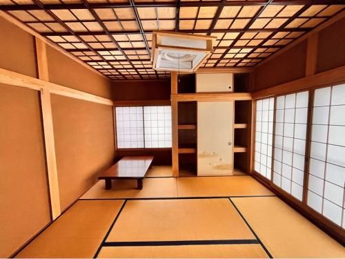 Large 223.5㎡ Family Home with Parking in Echizen Town, Fukui - Thumbnail 2