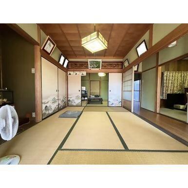 Spacious 9DK House in Kasai City, 11min to Tawara Station — Image 4, Kasai, Hyogo