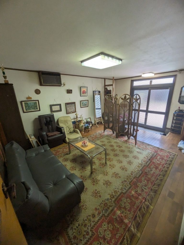 Former Shop Home for Sale in Shimoichi Town, Nara - 7DK Layout - Thumbnail 2
