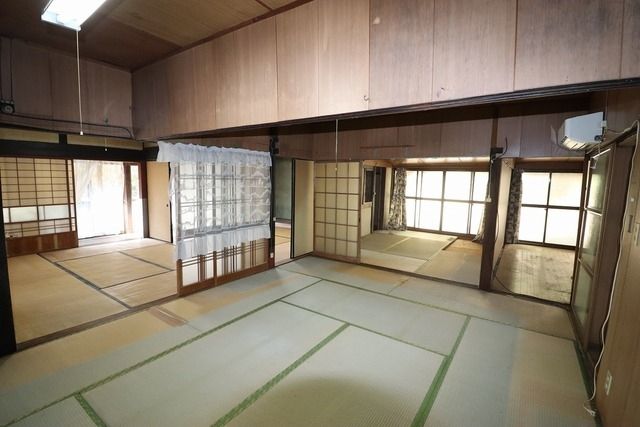 Spacious Traditional House for Sale in Yanai City, Yamaguchi – Akiya Bank - Thumbnail 2