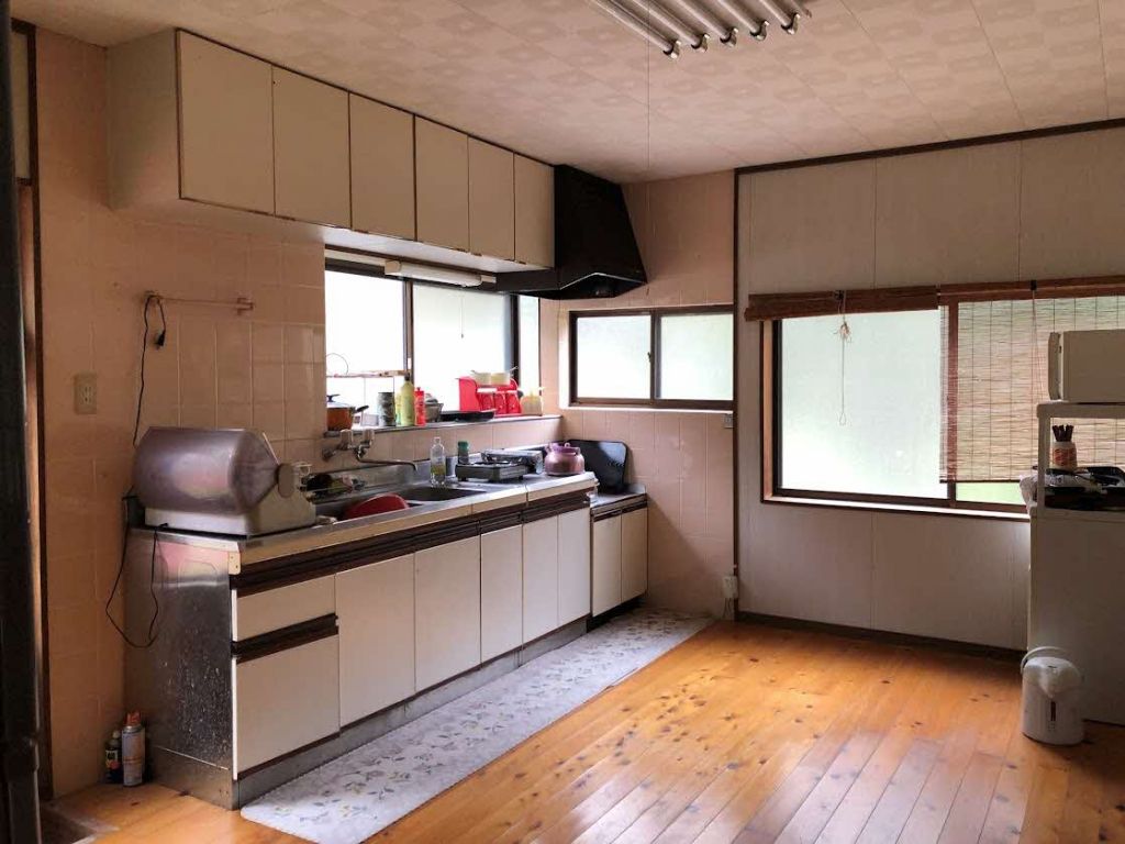 Traditional 5DK House for Rent in Uki City Countryside - Thumbnail 2