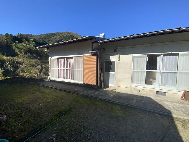 5DK Detached House for Sale or Rent in Iwakuni, Yamaguchi - Thumbnail 2