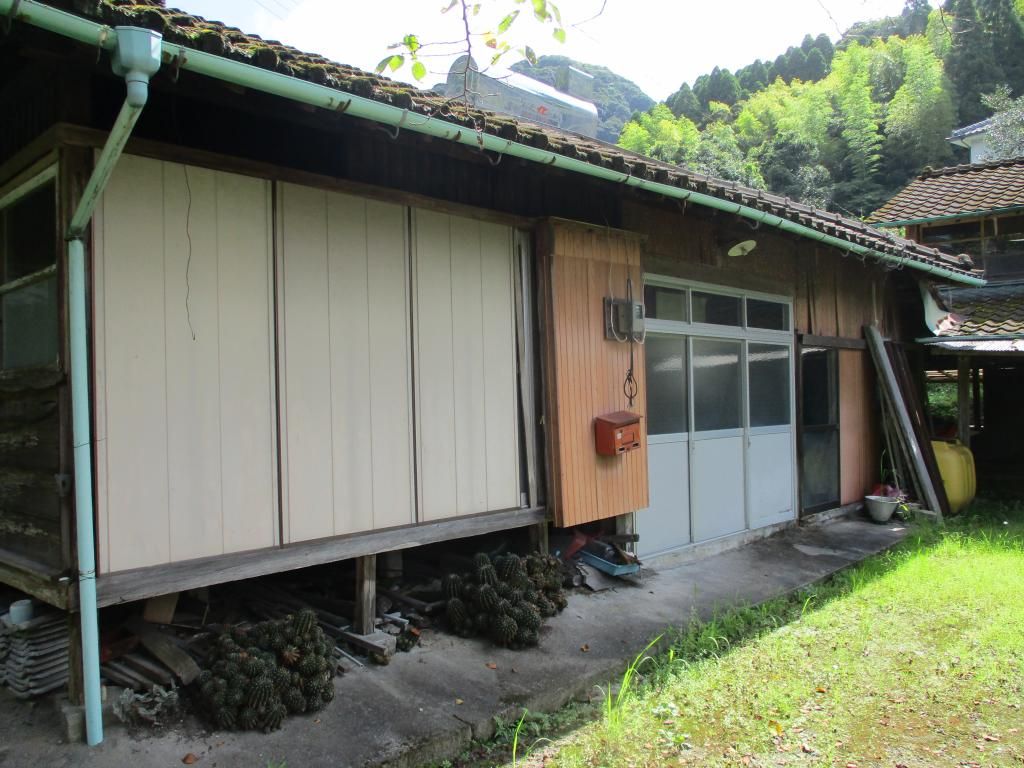 Agricultural Land with 4DK House for Sale in Kirishima, Kagoshima - Thumbnail 2