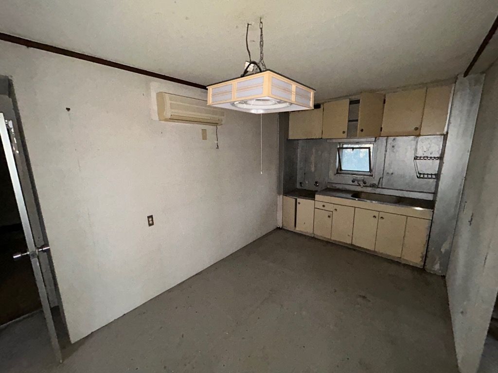 Detached 2DK House for Sale in Narita, Chiba - 71 sqm - Thumbnail 2