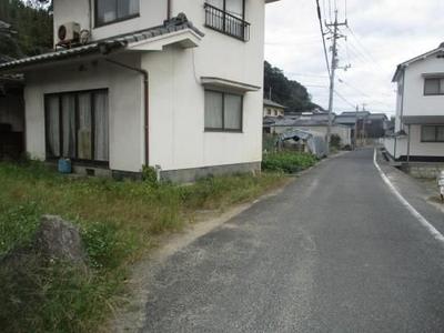 Kasaoka Akiya Bank Land with Old Houses for Demolition, Okayama — Image 3, Kasaoka, Okayama