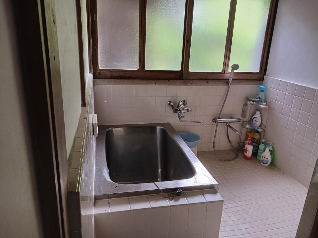 Traditional Akiya House with Land in Kinokawa, Wakayama - Thumbnail 4