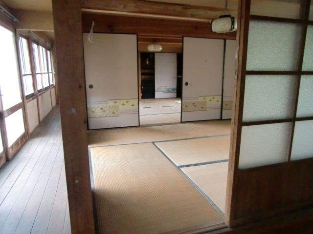 1929 Wooden House with Farmland for Sale in Asago, Hyogo - Thumbnail 4