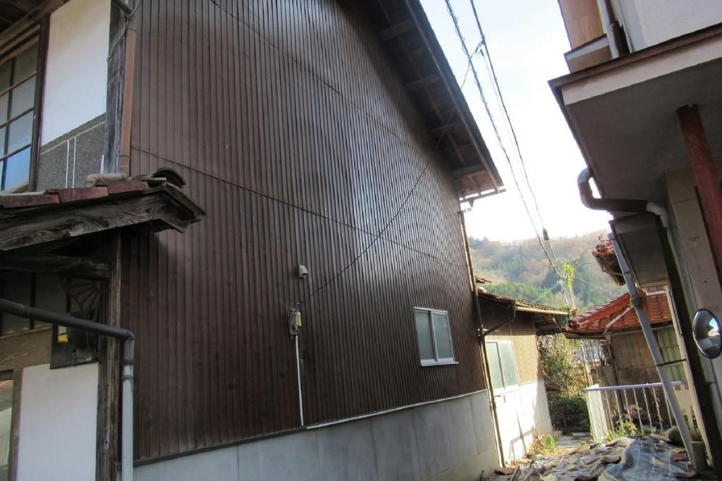 Traditional Kominka with Kamado & Goemonburo for Sale in Niimi - Thumbnail 3