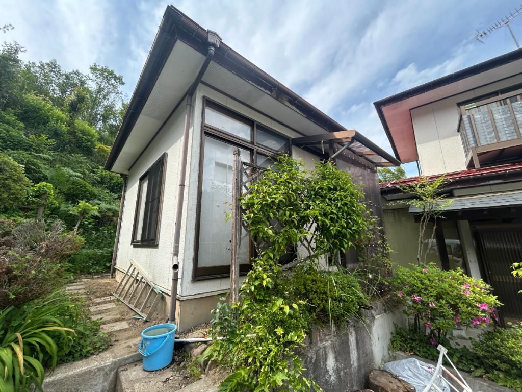 5DK House for Sale in Fukushima City with Large Garden - Image 1