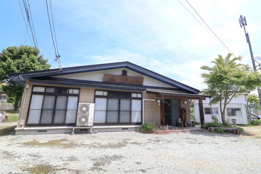 99m² Former Shop on 826m² Land in Oe Town, Yamagata - Thumbnail 2