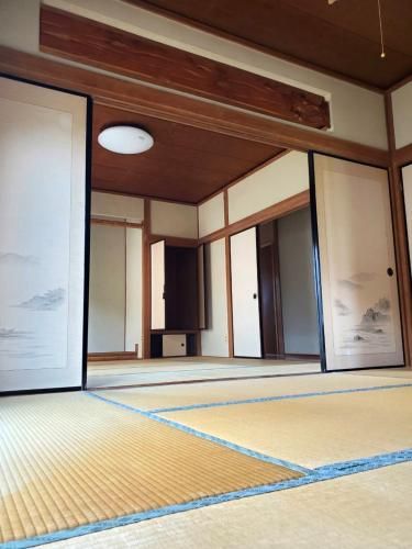 4DK House with Rooftop Terrace for Sale in Takehara, Hiroshima - Thumbnail 3
