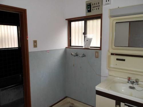 4DK Vacant House on Hill in Kiryu, Gunma - Akiya Bank Property - Thumbnail 3