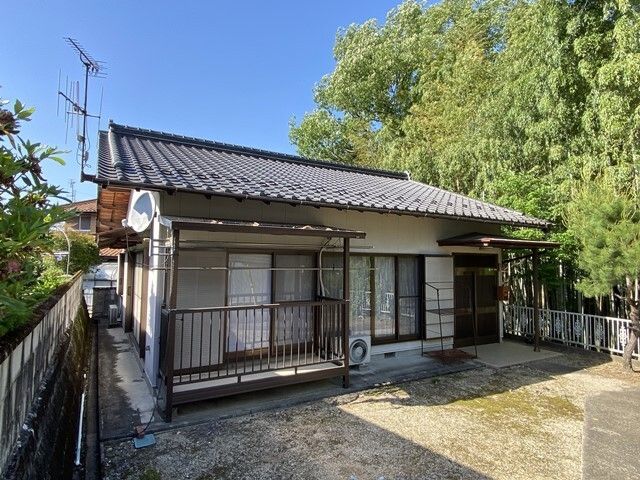 3DK Single-Story House for Sale in Nakatsugawa, Gifu - Thumbnail 2