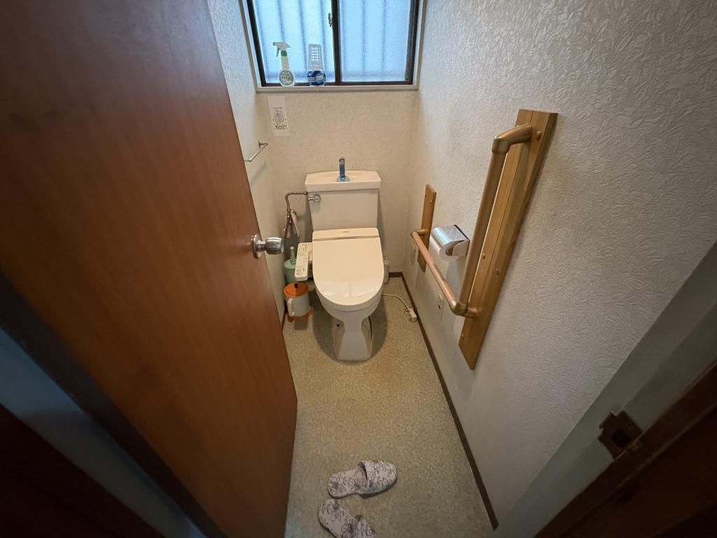 5DK Detached House for Sale in Quiet Takaishi, Osaka - Thumbnail 3