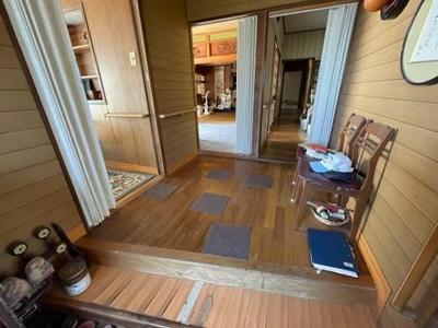 5DK Detached House on 743sqm Land in Historic Mimitsu, Hyuga — Image 1, Hyuga, Miyazaki