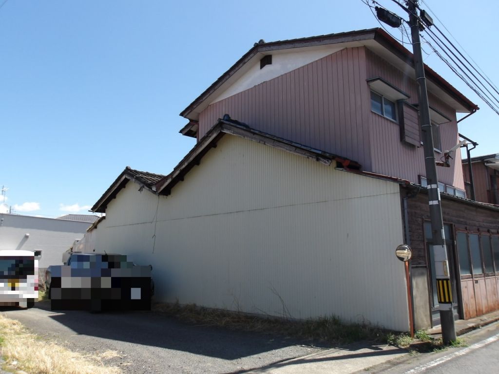Land with Old House in Kiryu City Residential Promotion Area - Thumbnail 2