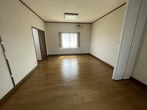 Traditional 7LDK House in Takaoka with Tea Room - Thumbnail 4