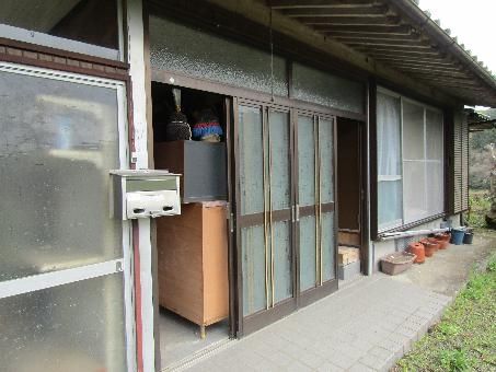 2-Story House with Garden for Sale in Kitakyushu, Oita - Thumbnail 3