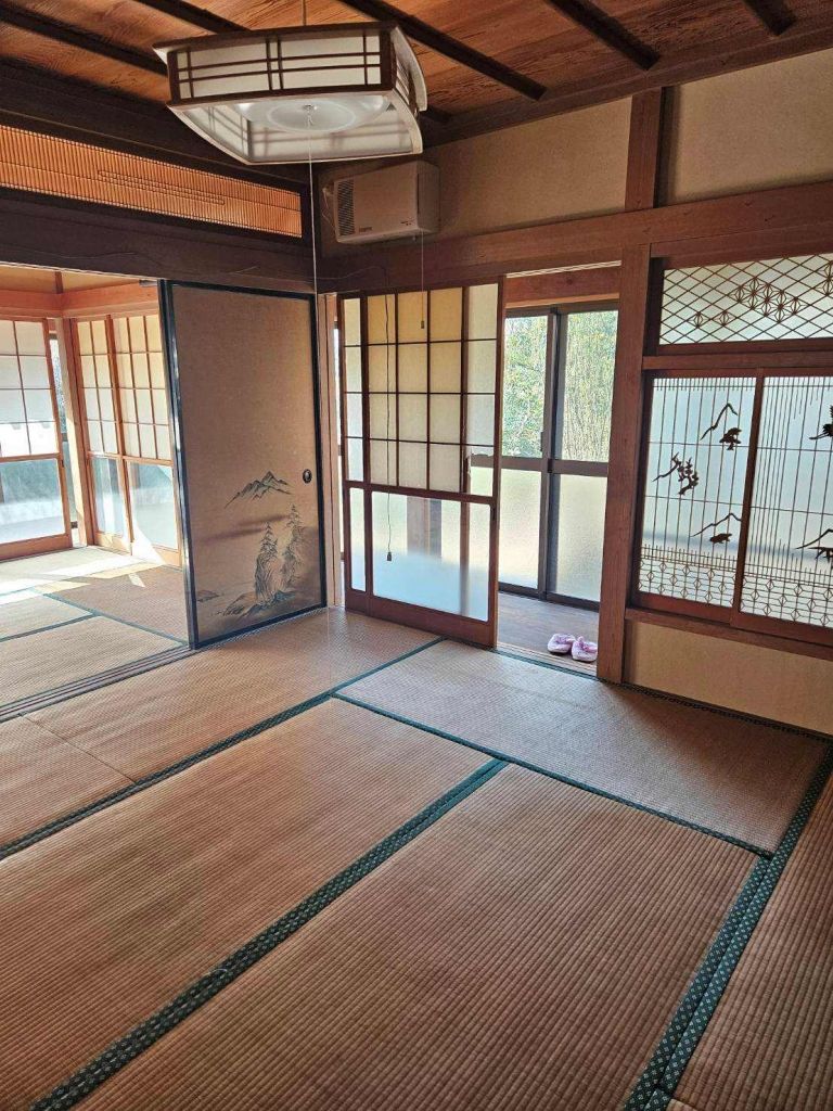 Rent 7DK Wooden House in Namegata, Ibaraki | 152.88 sqm - Thumbnail 3