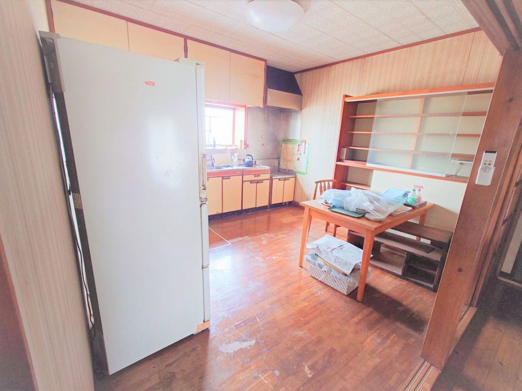 Spacious 6K House on 956 sqm Land in Tochigi City - Thumbnail 4