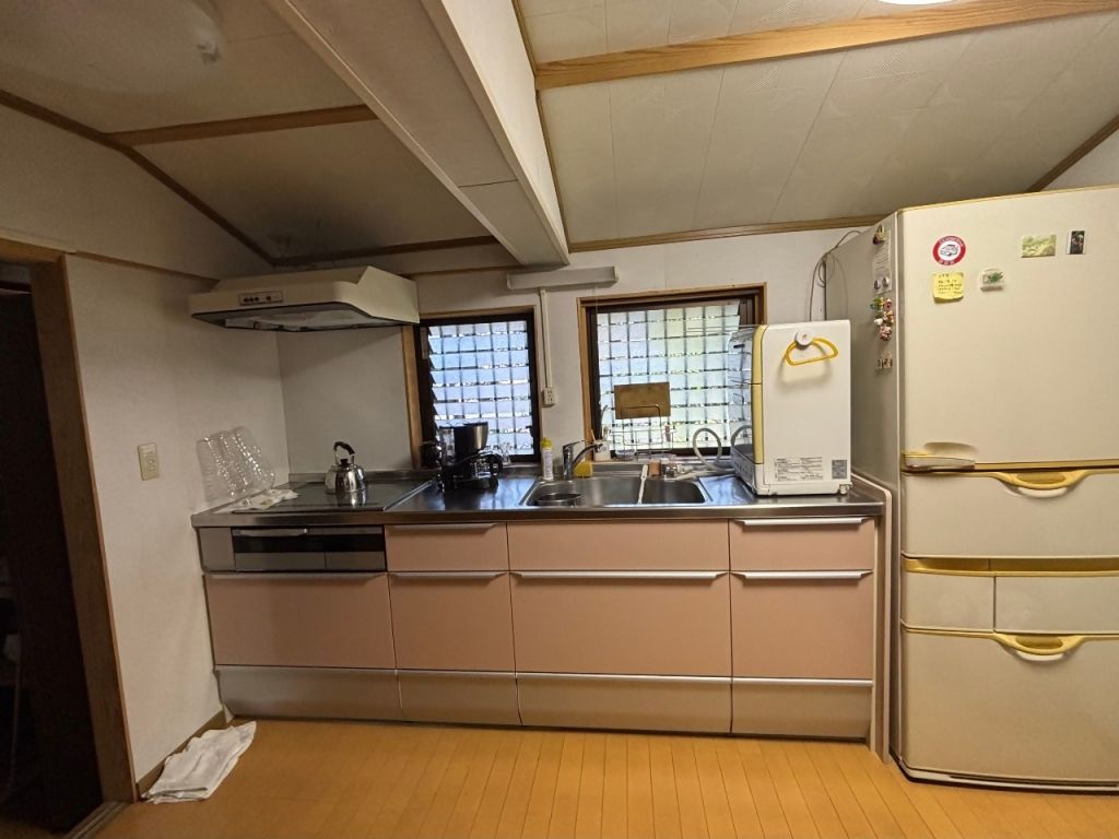 1937 Traditional House in Hofu with 1873sqm Land - Thumbnail 2