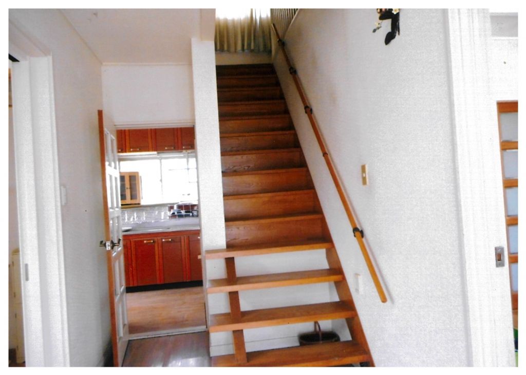 53-Year-Old Detached House for Sale in Takasagi, Hyogo - Thumbnail 4