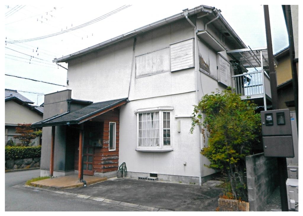 53-Year-Old Detached House for Sale in Takasagi, Hyogo - Thumbnail 2
