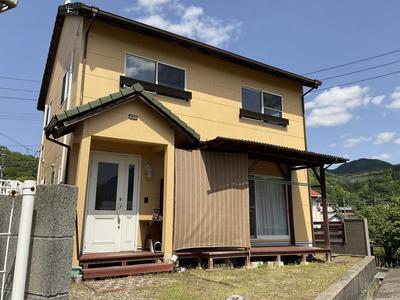 4LDK House in Tobe Town with South-Facing Garden — Image 1, Tobe, Ehime