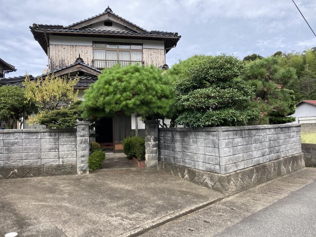 6DK Wooden House for Sale in Hagi, Yamaguchi - 154.58 sqm - Thumbnail 2