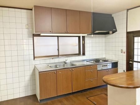 Renovated 4LDK House with Sea View in Kitsuki, Oita - Thumbnail 4