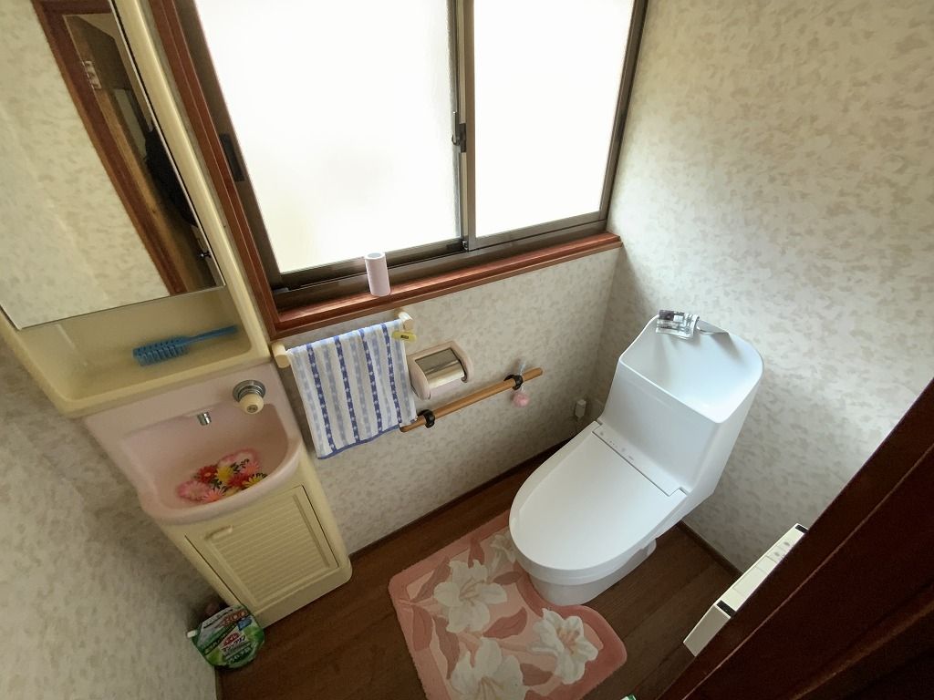 7DK Detached House on 790 sqm Land in Iwakuni, Yamaguchi - Thumbnail 2